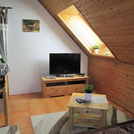 Reiterhof Finkenmuhle Fewo Edelweiss Farma Weißenstadt